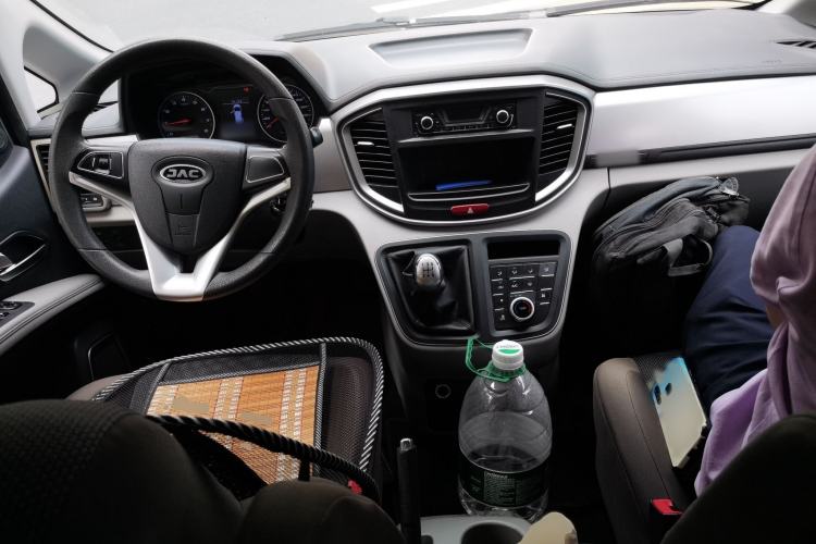 Used JAC Refine M4 2019 Business & Travel Series 2.0L Manual Comfort Model China V Standard Interior 2