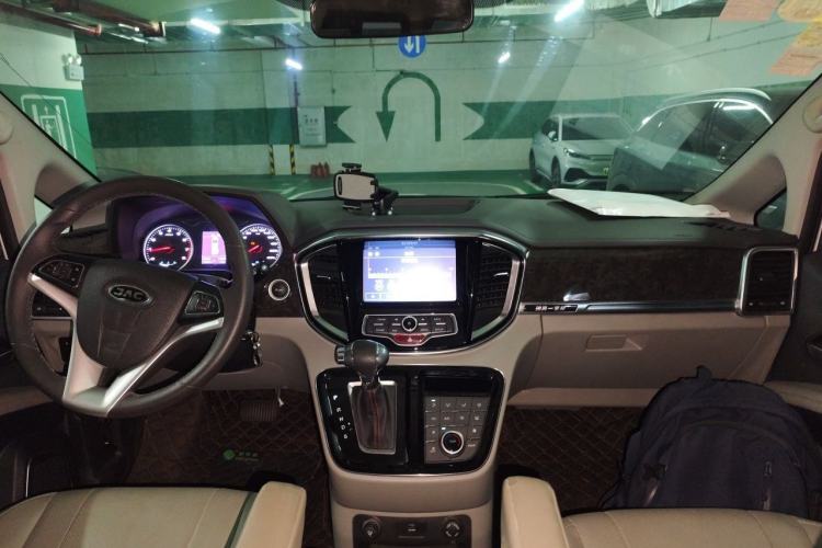 Used JAC Refine M4 2019 2.0T DCT Executive Edition Interior 2
