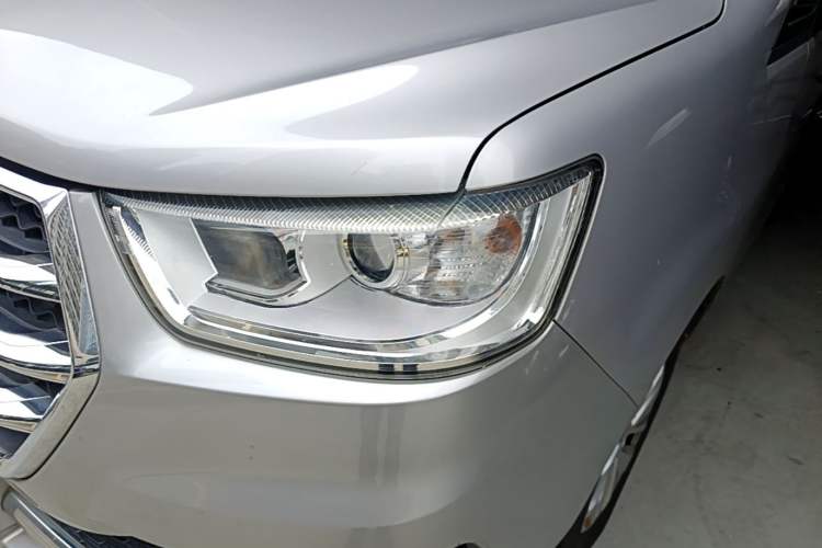 Used JAC Refine M4 2019 Business & Travel Series 2.0L Manual Comfort Model China VI Left Front Headlight