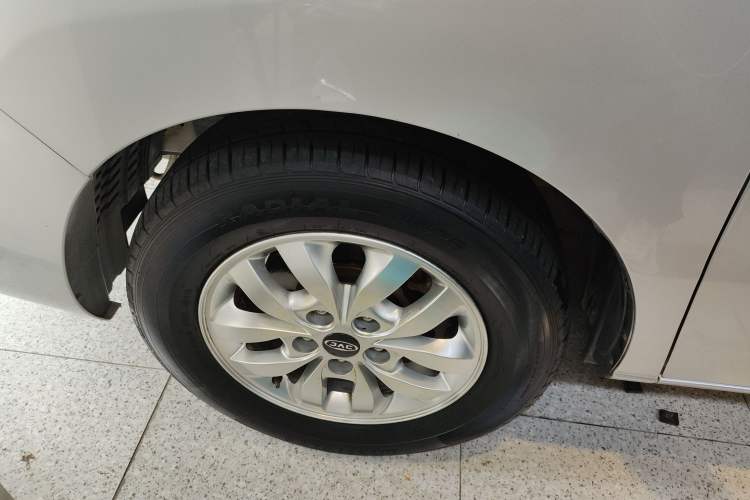 Used JAC Refine M4 2019 Business Series 2.0L Manual - China VI Standard Left Front Wheel Hub