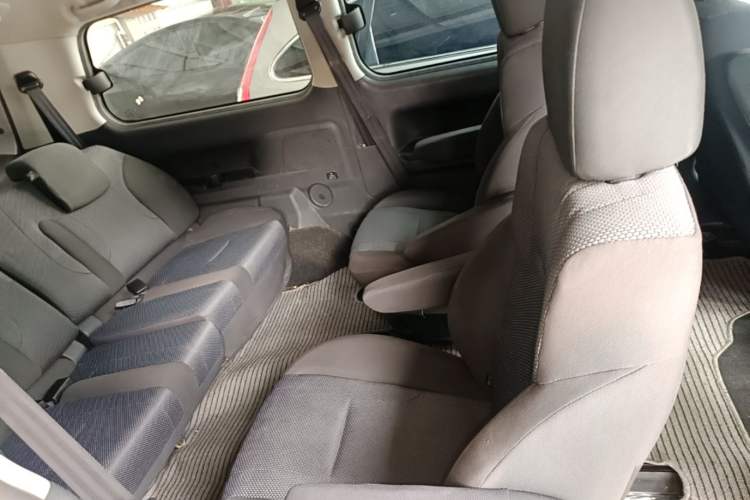 Used JAC Refine M4 2019 Business & Travel Series 2.0L Manual Comfort Model China VI Left Rear Seat