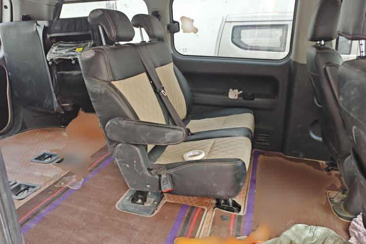 Used JAC Refine M4 2019 Business & Travel Series 2.0L Manual Speed Edition China VI Standard Left Rear Seat