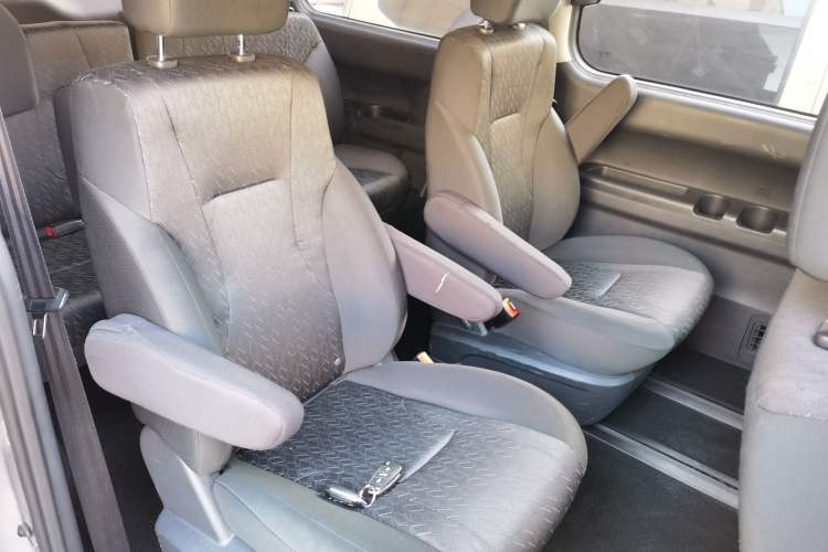 Used JAC Refine M4 2019 Business & Travel Series 2.0L Manual Comfort Model China V Standard Left Rear Seat