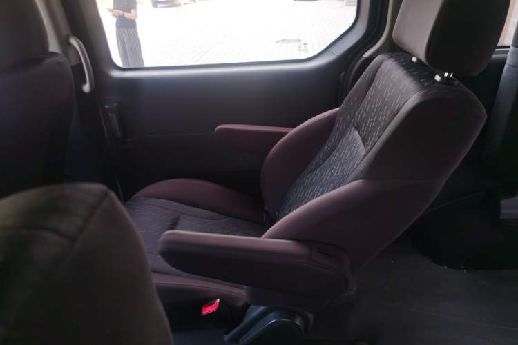 Used JAC Refine M4 2019 Business Series 2.0L Manual Business Version China V Standard Left Rear Seat