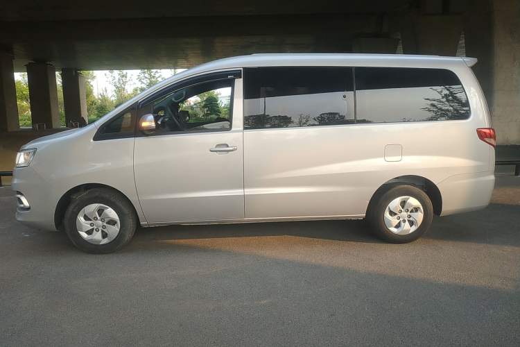 Used JAC Refine M4 2019 Business & Travel Series 2.0L Manual Speed Edition China VI Standard Left Side