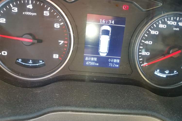 Used JAC Refine M4 2019 Joyful Series 2.0L Manual Business Model China VI Odometer Close Up