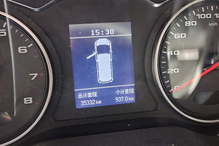 Used JAC Refine M4 2019 Business Series 2.0L Manual - China VI Standard Odometer Close Up