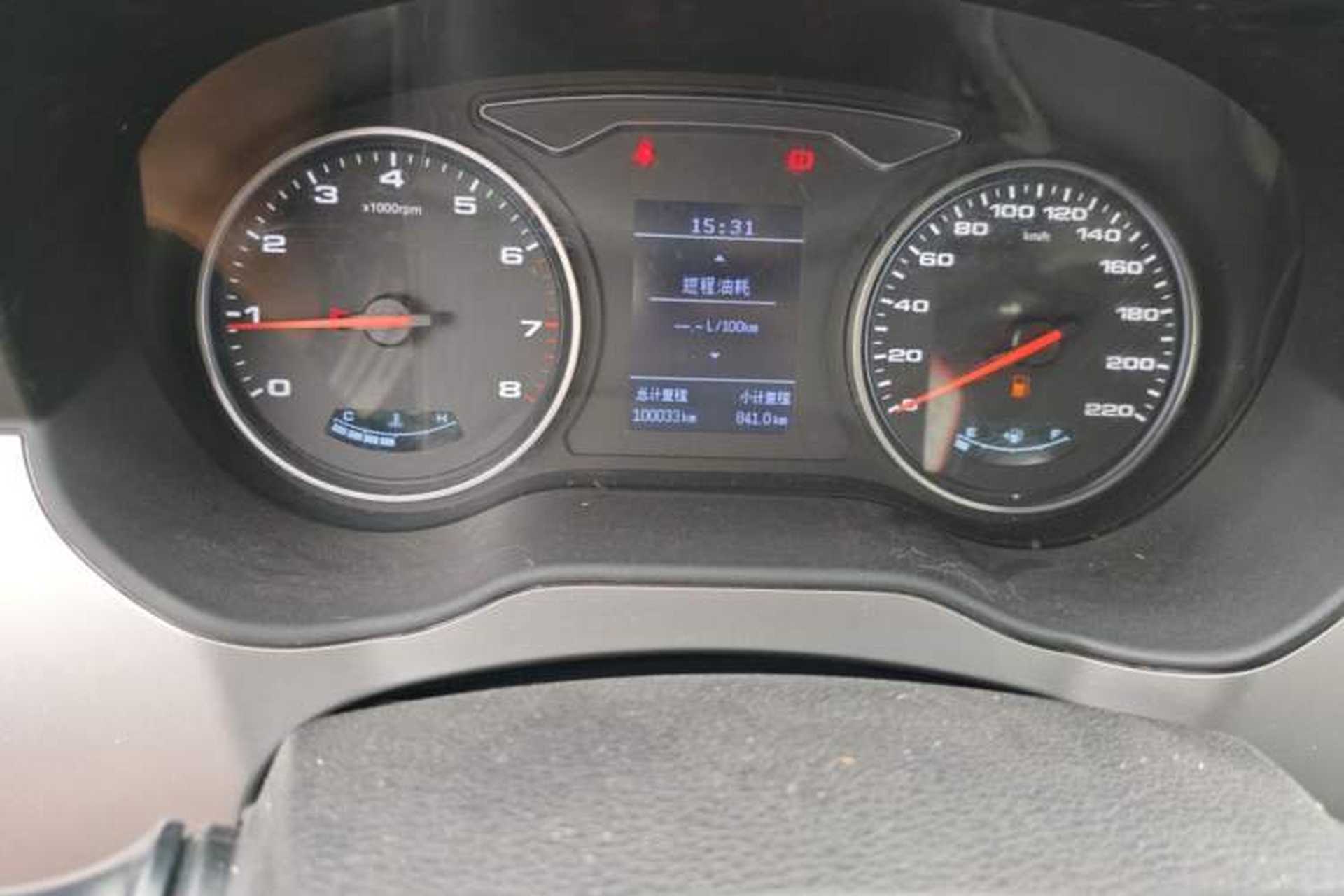 Used JAC Refine M4 2019 Business Series 2.0L Manual - China VI Standard Odometer Close Up