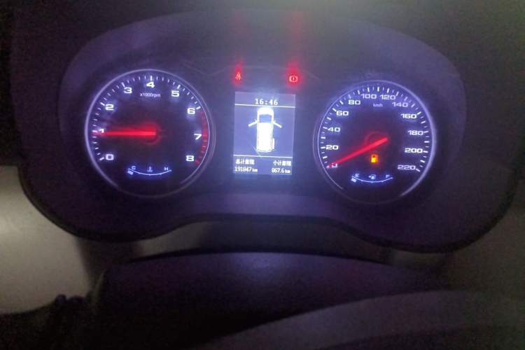 Used JAC Refine M4 2019 Business & Travel Series 2.0L Manual Speed Delivery Version China V Standard Odometer Close Up