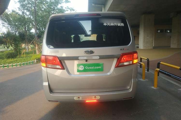 Used JAC Refine M4 2019 Business & Travel Series 2.0L Manual Speed Edition China VI Standard Rear