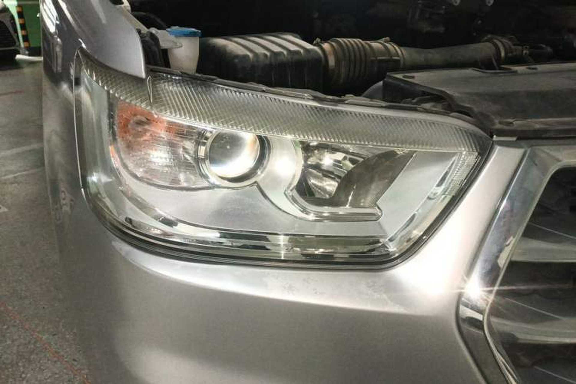 Used JAC Refine M4 2019 Business & Travel Series 2.0L Manual Comfort Model China VI Right Front Headlight