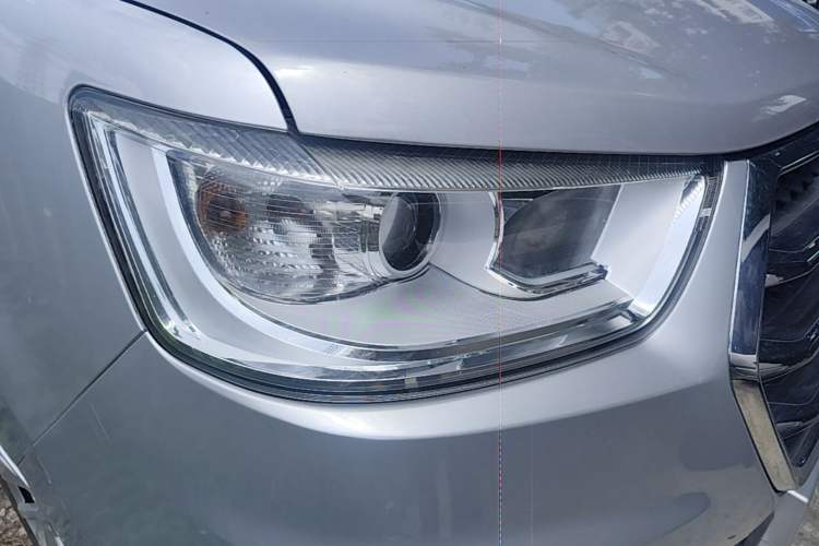 Used JAC Refine M4 2019 Business & Travel Series 2.0L Manual Comfort Model China VI Right Front Headlight