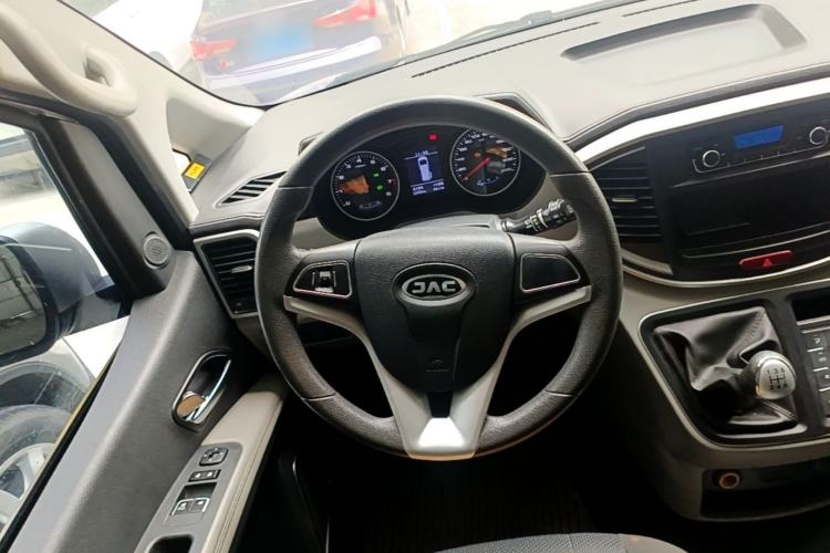 Used JAC Refine M4 2019 Business & Travel Series 2.0L Manual Comfort Model China VI Steering Wheel