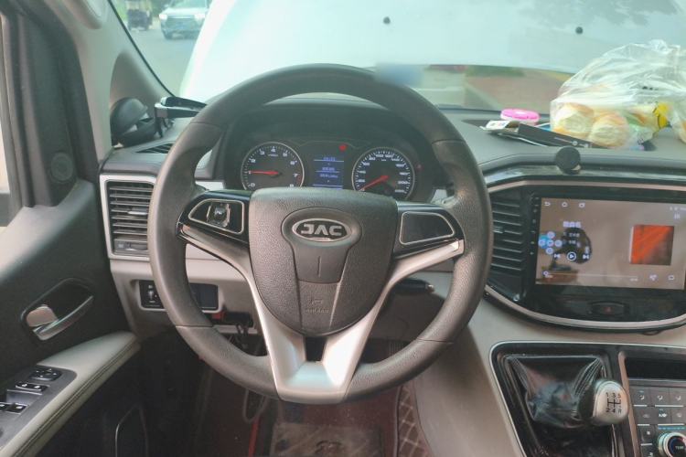 Used JAC Refine M4 2019 Business & Travel Series 2.0L Manual Comfort Model China VI Steering Wheel