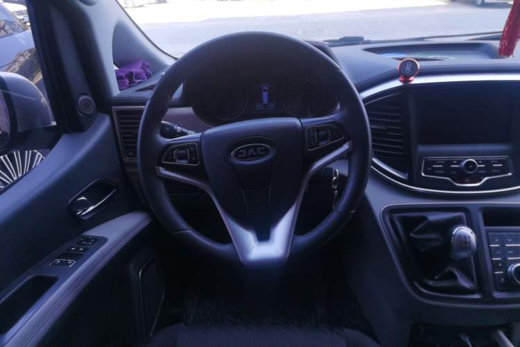Used JAC Refine M4 2019 Business Series 2.0L Manual Business Version China V Standard Steering Wheel