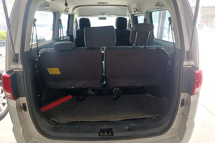Used JAC Refine M4 2019 Business & Travel Series 2.0L Manual Comfort Model China VI Trunk