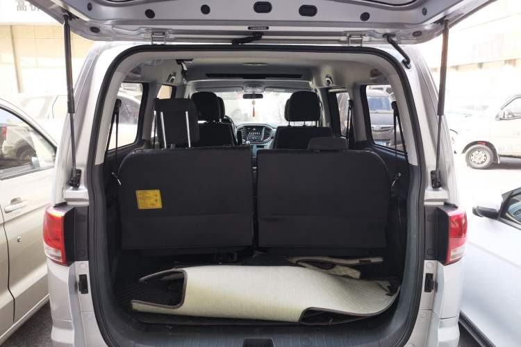 Used JAC Refine M4 2019 Business & Travel Series 2.0L Manual Comfort Model China V Standard Trunk