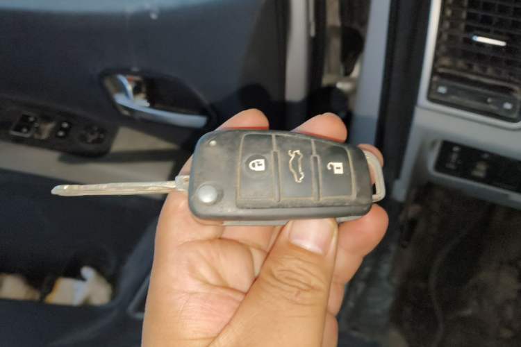Used JAC Refine M4 2019 Business & Travel Series 2.0L Manual Speed Delivery Version China V Standard Vehicle Key