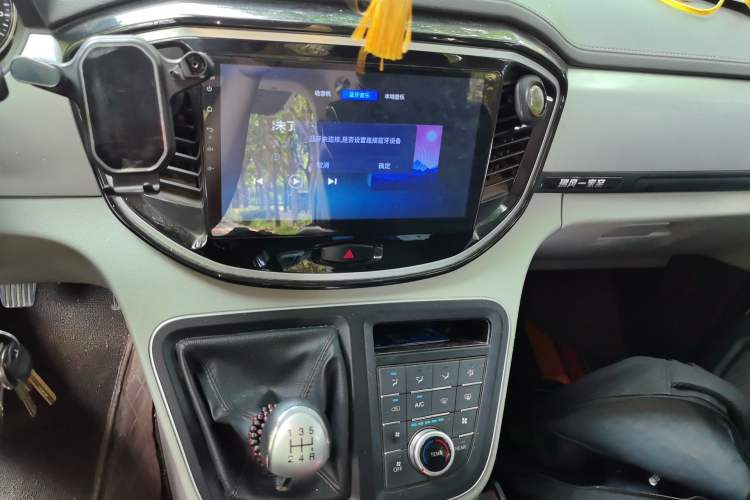 Used JAC Refine M4 2019 Joyful Series 2.0L Manual Business Model China VI Audio And AC Panel