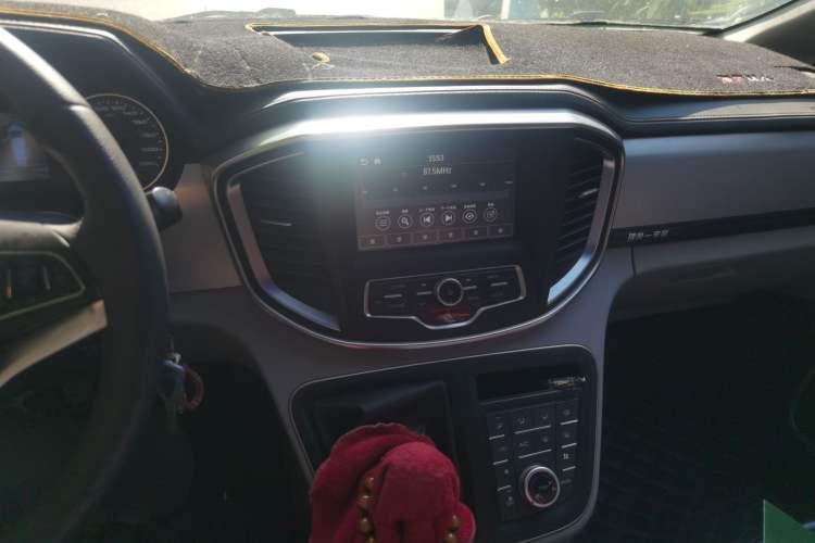Used JAC Refine M4 2019 Business Series 2.0L Manual - China VI Standard Audio And AC Panel