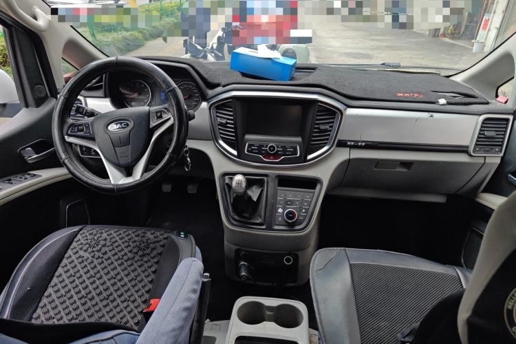 Used JAC Refine M4 2019 Business Series 2.0L Manual Business Version China V Standard Center Console
