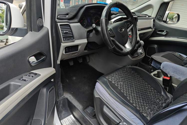 Used JAC Refine M4 2019 Business Series 2.0L Manual Business Version China V Standard Driver Seat