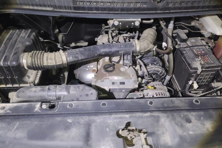 Used JAC Refine M4 2019 Business Series 2.0L Manual - China VI Standard Engine Bay