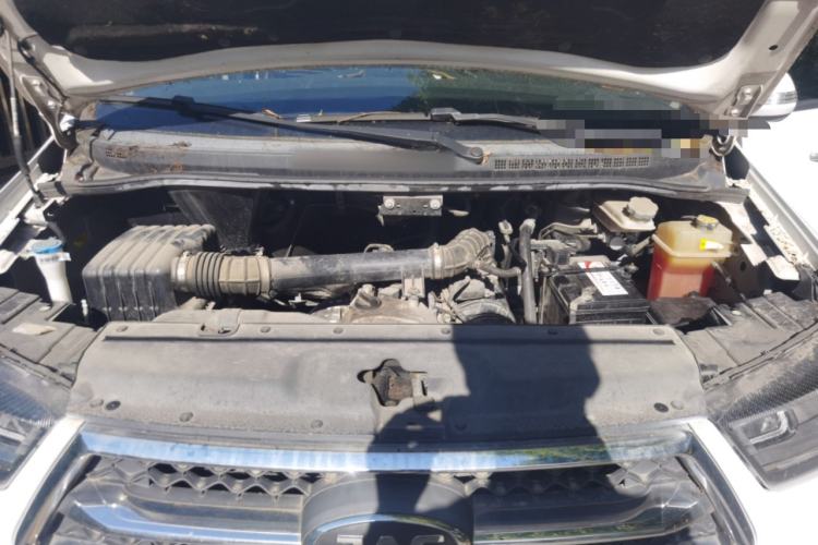 Used JAC Refine M4 2019 Business Series 2.0L Manual - China VI Standard Engine Bay