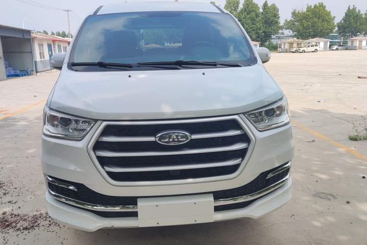 Used JAC Refine M4 2019 Business & Travel Series 2.0L Manual Speed Edition China VI Standard Exterior 3