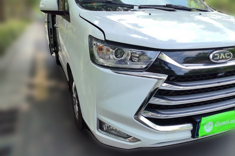 Used JAC Refine M4 2019 Joyful Series 2.0L Manual Business Model China VI Front Right 45 Deg