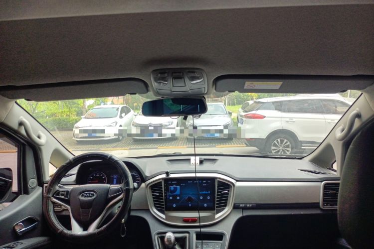 Used JAC Refine M4 2019 Business & Travel Series 2.0L Manual Speed Edition China VI Standard Headliner