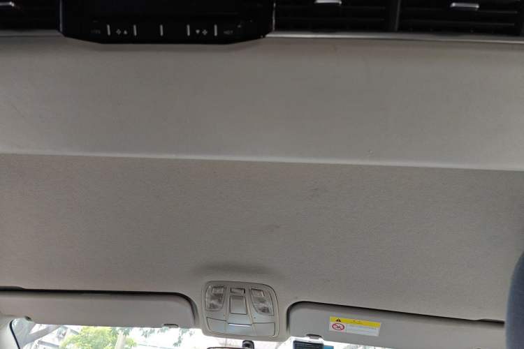 Used JAC Refine M4 2019 Business Series 2.0L Manual Business Version China V Standard Headliner