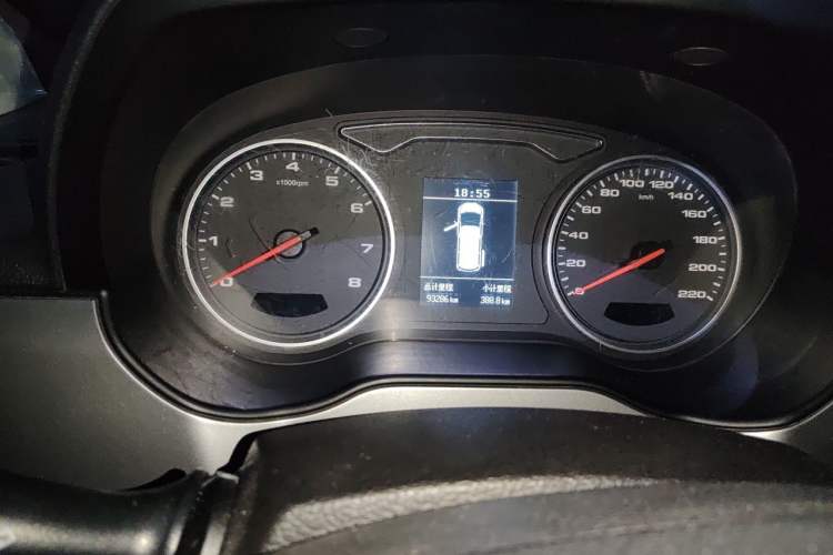 Used JAC Refine M4 2019 Business & Travel Series 2.0L Manual Speed Edition China VI Standard Instrument Cluster