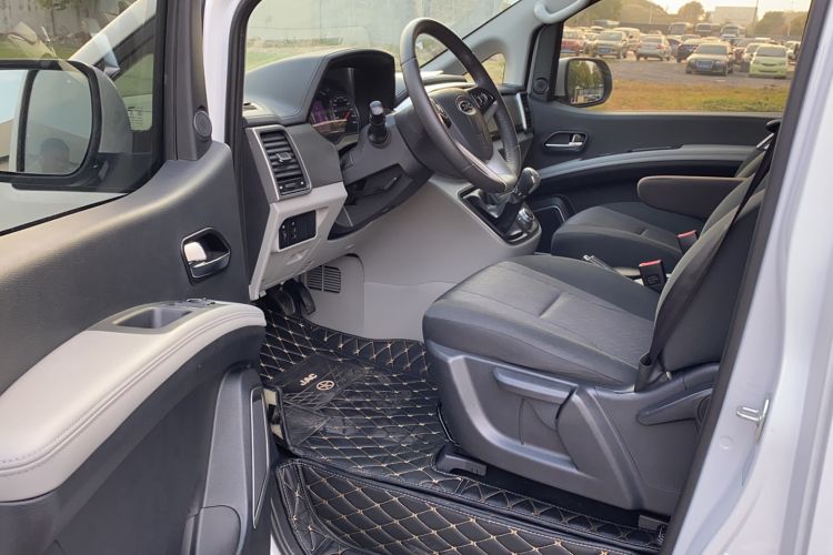 Used JAC Refine M4 2019 Business Series 2.0L Manual - China VI Standard Interior 1