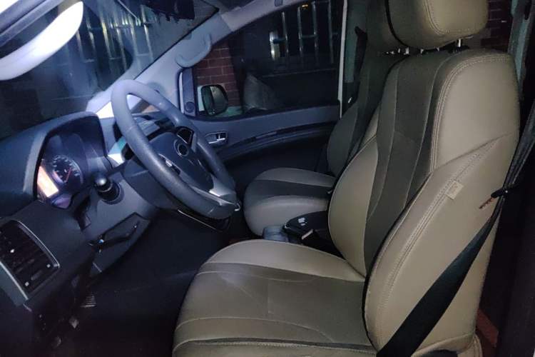 Used JAC Refine M4 2019 Business & Travel Series 2.0L Manual Speed Edition China VI Standard Left Front Seat