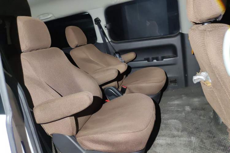 Used JAC Refine M4 2019 Business Series 2.0L Manual - China VI Standard Left Rear Seat
