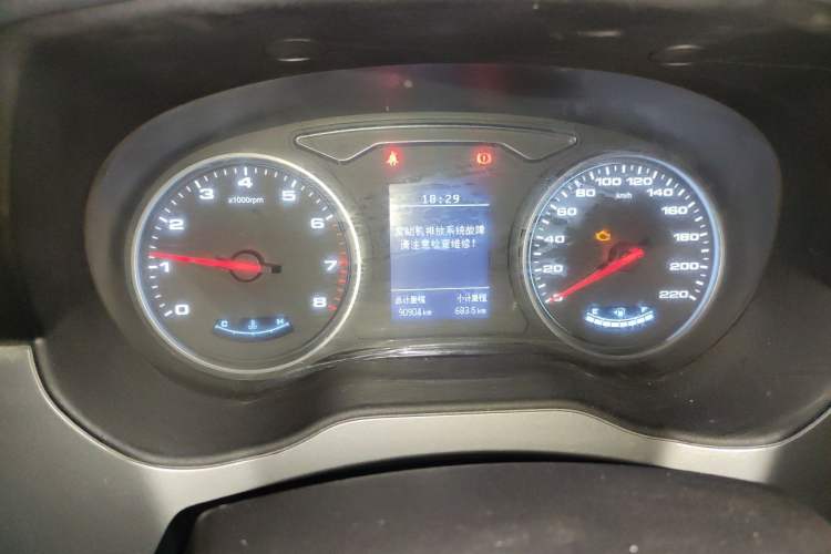 Used JAC Refine M4 2019 Business Series 2.0L Manual - China VI Standard Odometer Close Up