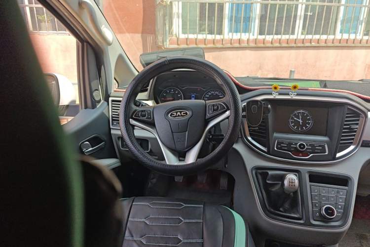 Used JAC Refine M4 2019 Business Series 2.0L Manual Business Version China V Standard Steering Wheel