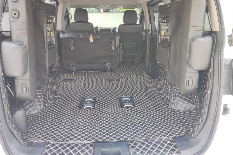 Used JAC Refine M4 2019 Business & Travel Series 2.0L Manual Speed Edition China VI Standard Trunk
