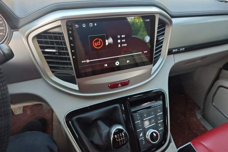 Used JAC Refine M4 2020 2.0 CTI Diesel Manual JingShang Version China VI Standard Audio And AC Panel