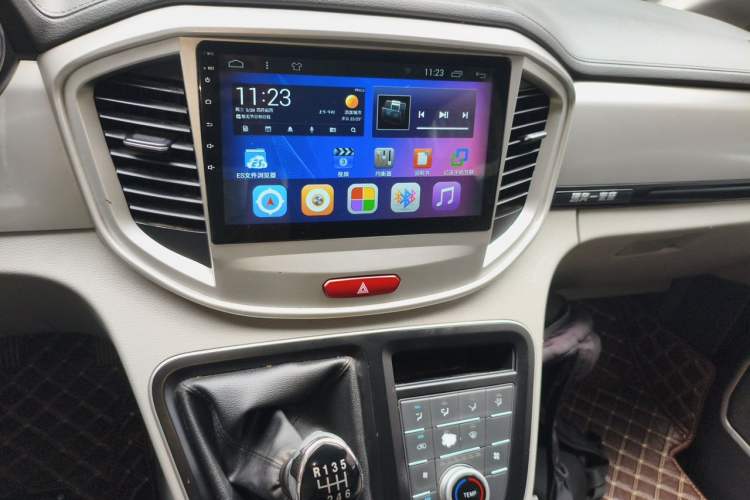 Used JAC Refine M4 2020 2.0 CTI Diesel Manual Jingrui Model China VI Standard Audio And AC Panel