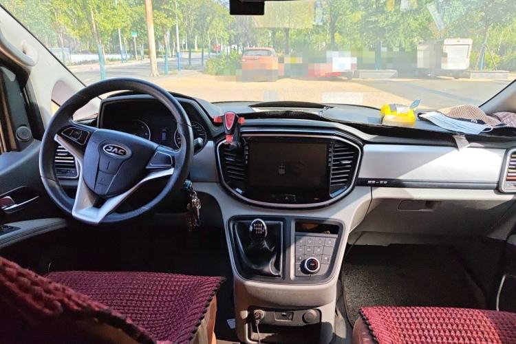 Used JAC Refine M4 2020 2.0 CTI Diesel Manual Jingrui Model China VI Standard Center Console