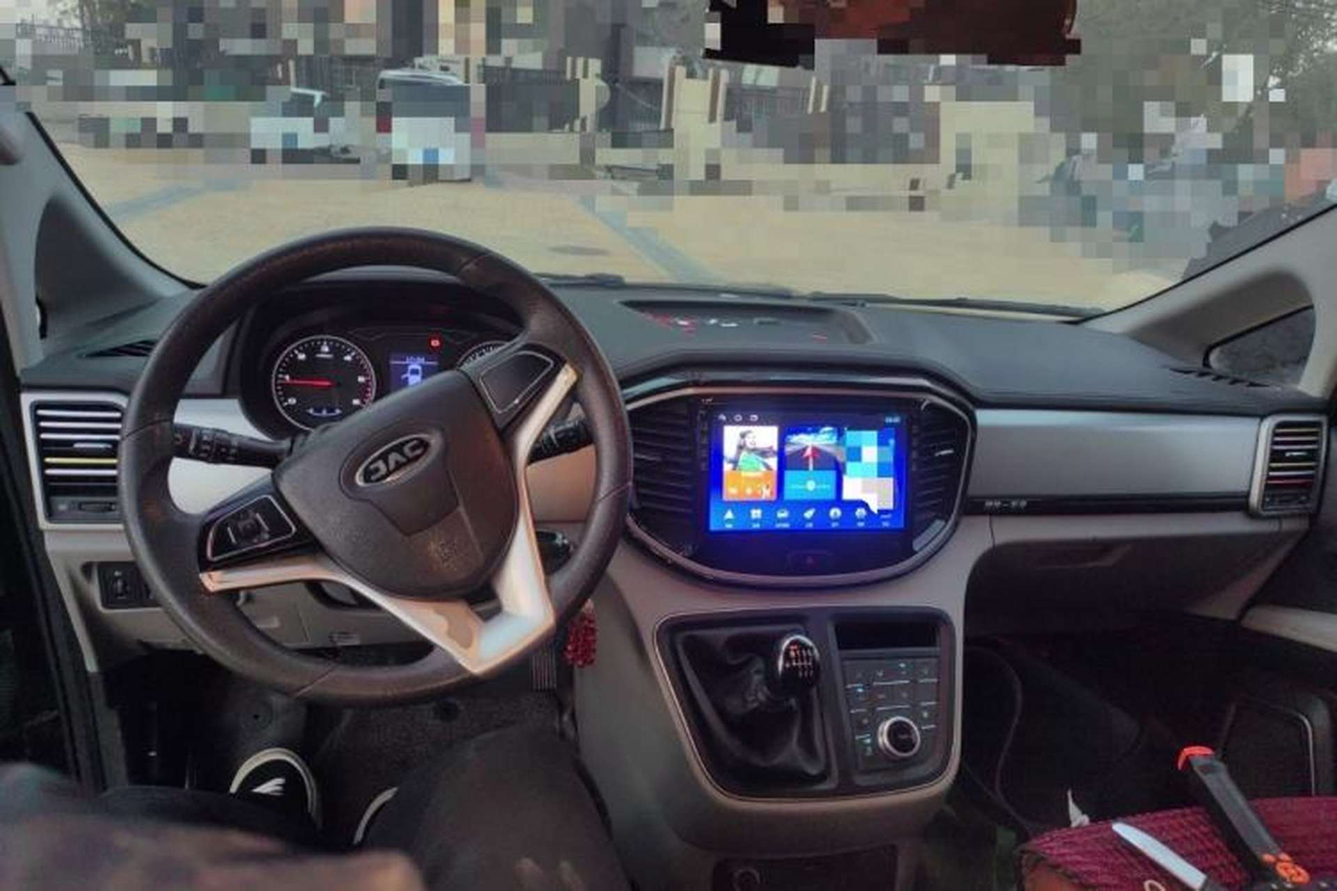 Used JAC Refine M4 2020 2.0 CTI Diesel Manual Jingrui Model China VI Standard Center Console