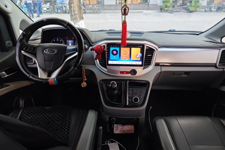 Used JAC Refine M4 2020 2.0 CTI Diesel Manual Jingrui Model China VI Standard Center Console
