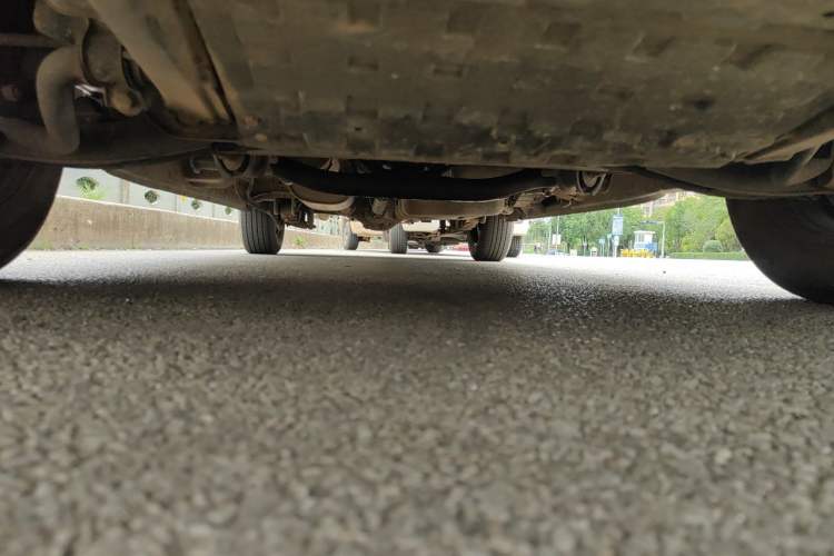 Used JAC Refine M4 2020 2.0 CTI Diesel Manual JingShang Version China VI Standard Chassis Front