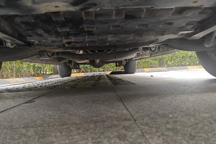 Used JAC Refine M4 2020 2.0 CTI Diesel Manual JingShang Version China VI Standard Chassis Front