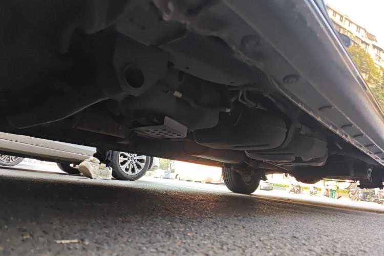 Used JAC Refine M4 2020 2.0 CTI Diesel Manual Jingrui Model China VI Standard Chassis Front Left
