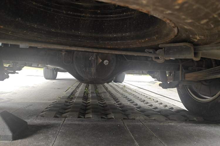 Used JAC Refine M4 2020 2.0 CTI Diesel Manual JingShang Version China VI Standard Chassis Rear