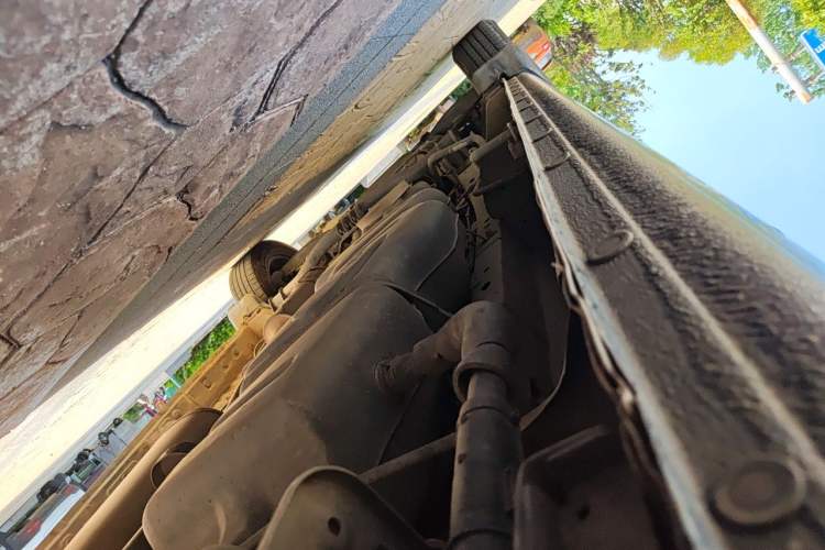 Used JAC Refine M4 2020 2.0 CTI Diesel Manual Jingrui Model China VI Standard Chassis Rear Left