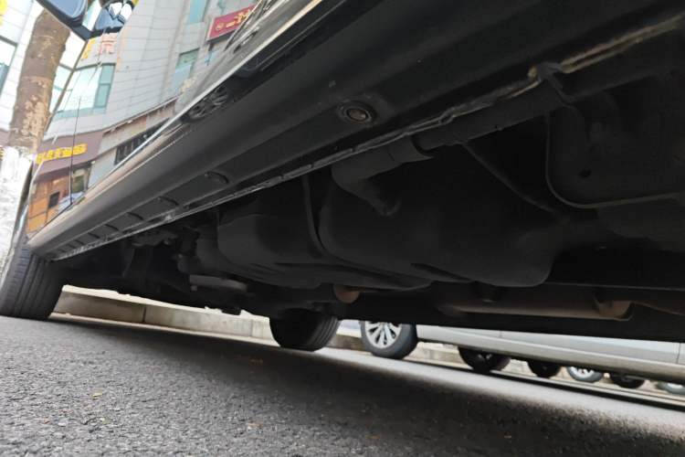 Used JAC Refine M4 2020 2.0 CTI Diesel Manual Jingrui Model China VI Standard Chassis Rear Left